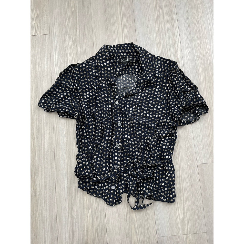 J Crew Women's Black Button-up Floral Top With Tie Waist Size 10 Runs Small